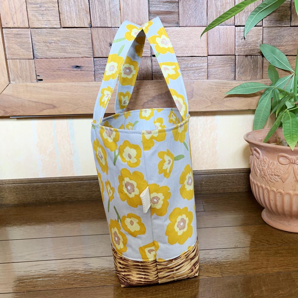 北欧花と竹カゴ風トートバッグ　ポケット3つ付き | 4枚目