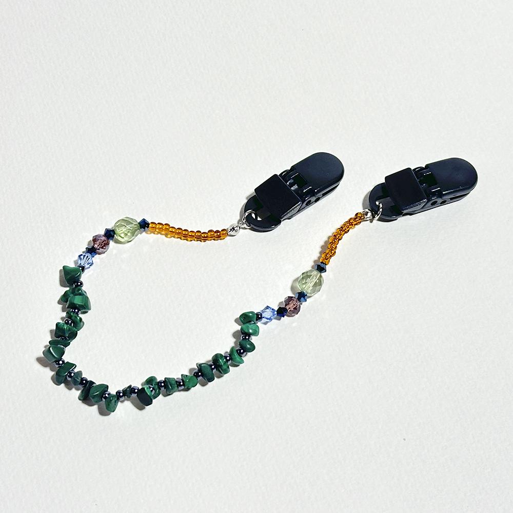 天然石の孔雀石とビーズの帽子クリップ　（ハットクリップ／帽子ストラップ） | 2枚目