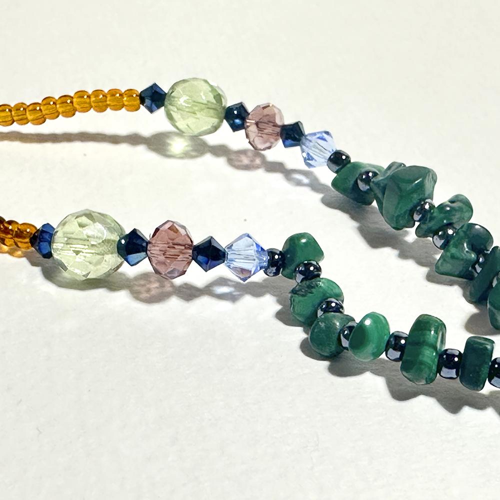 天然石の孔雀石とビーズの帽子クリップ　（ハットクリップ／帽子ストラップ） | 4枚目