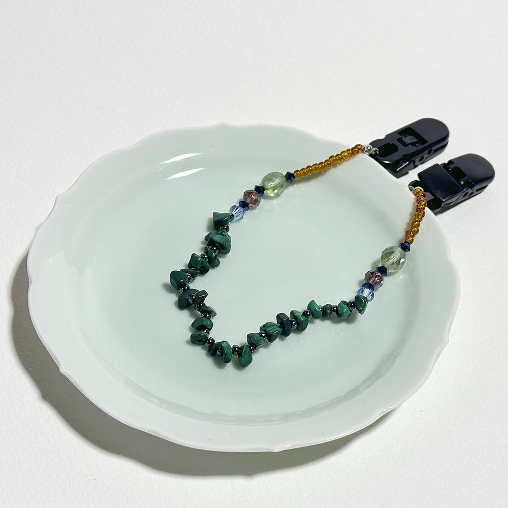 天然石の孔雀石とビーズの帽子クリップ　（ハットクリップ／帽子ストラップ） | 7枚目