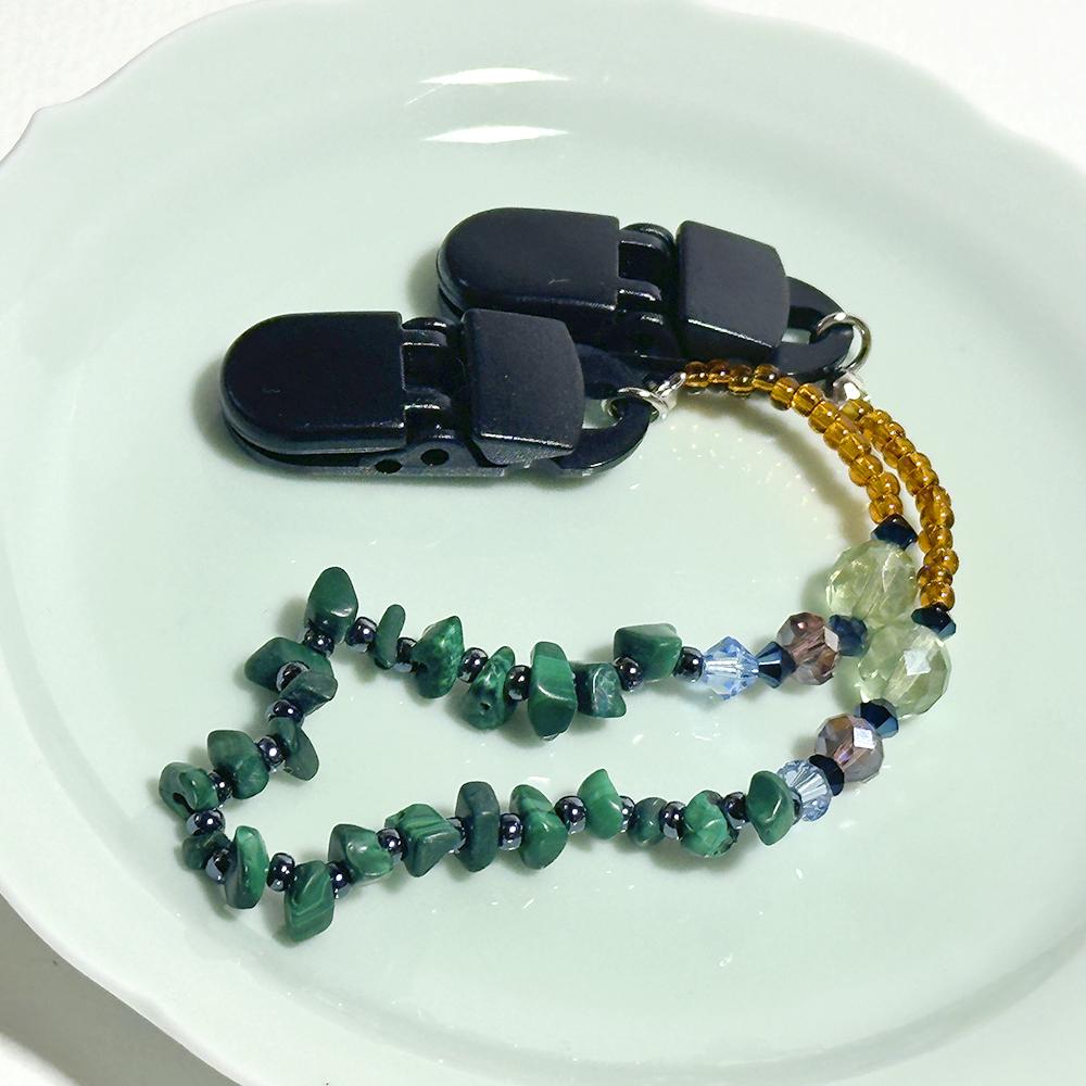 天然石の孔雀石とビーズの帽子クリップ　（ハットクリップ／帽子ストラップ） | 9枚目