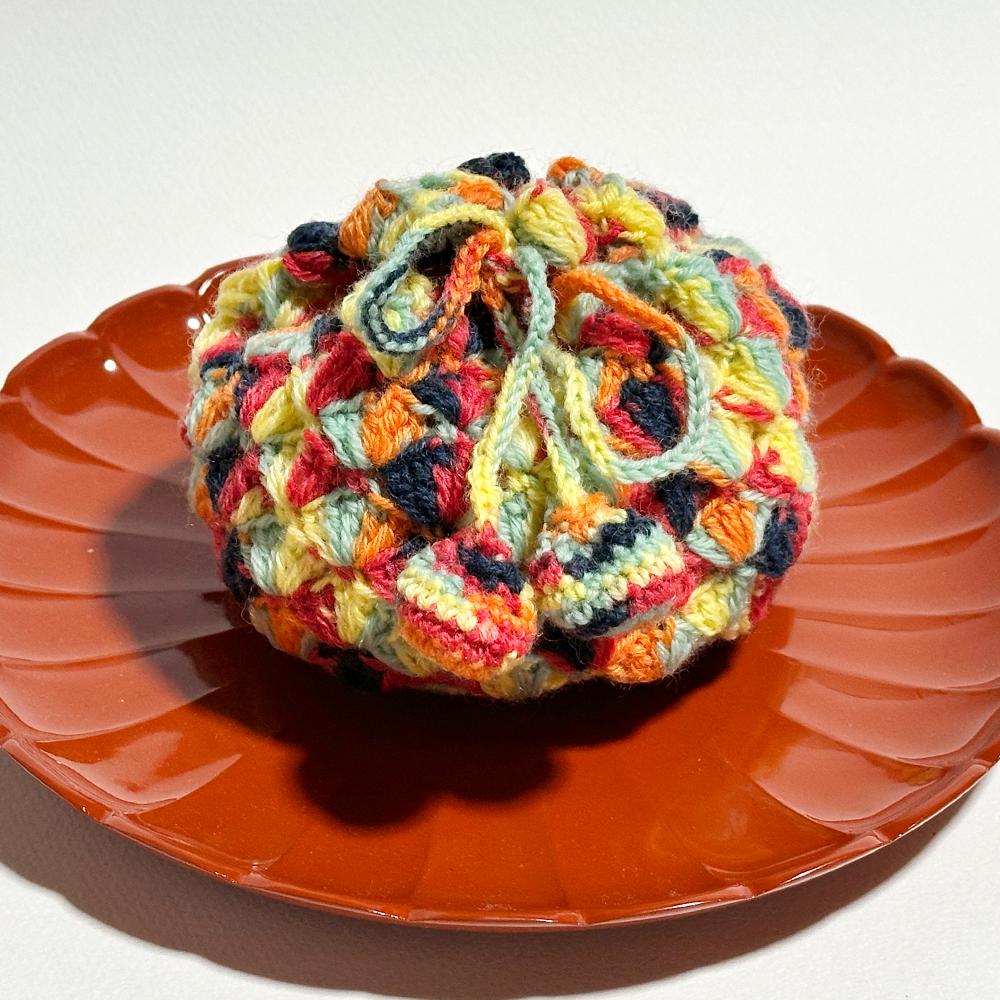 カラフルでどこか懐かしい手編みのポーチ　（毛糸ポーチ／かぎ編み／大人可愛い） | 7枚目