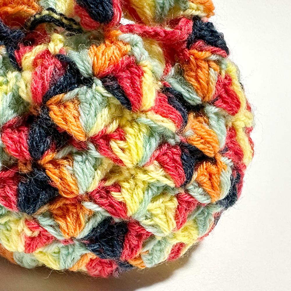 カラフルでどこか懐かしい手編みのポーチ　（毛糸ポーチ／かぎ編み／大人可愛い） | 9枚目