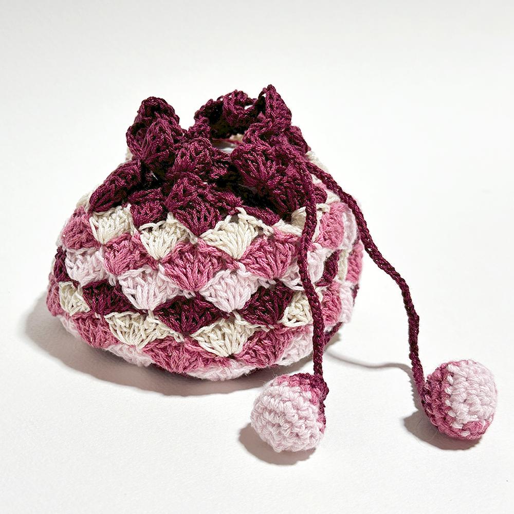 赤系でまとめた手編みのポーチ　（毛糸ポーチ／かぎ編み／大人可愛い） | 9枚目