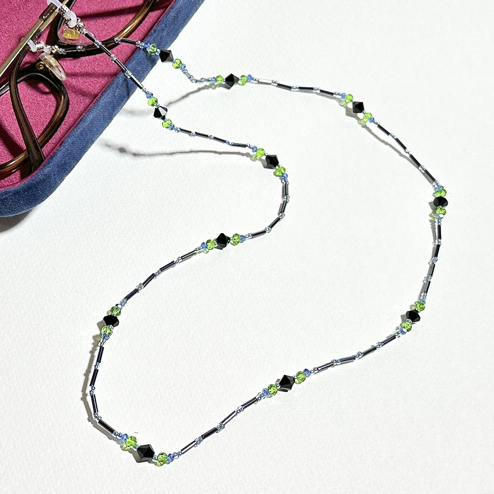 メタリックブラックと寒色カラーの大人眼鏡チェーン　（ビーズアクセサリー／眼鏡ストラップ／サングラスアクセサリー） | 5枚目