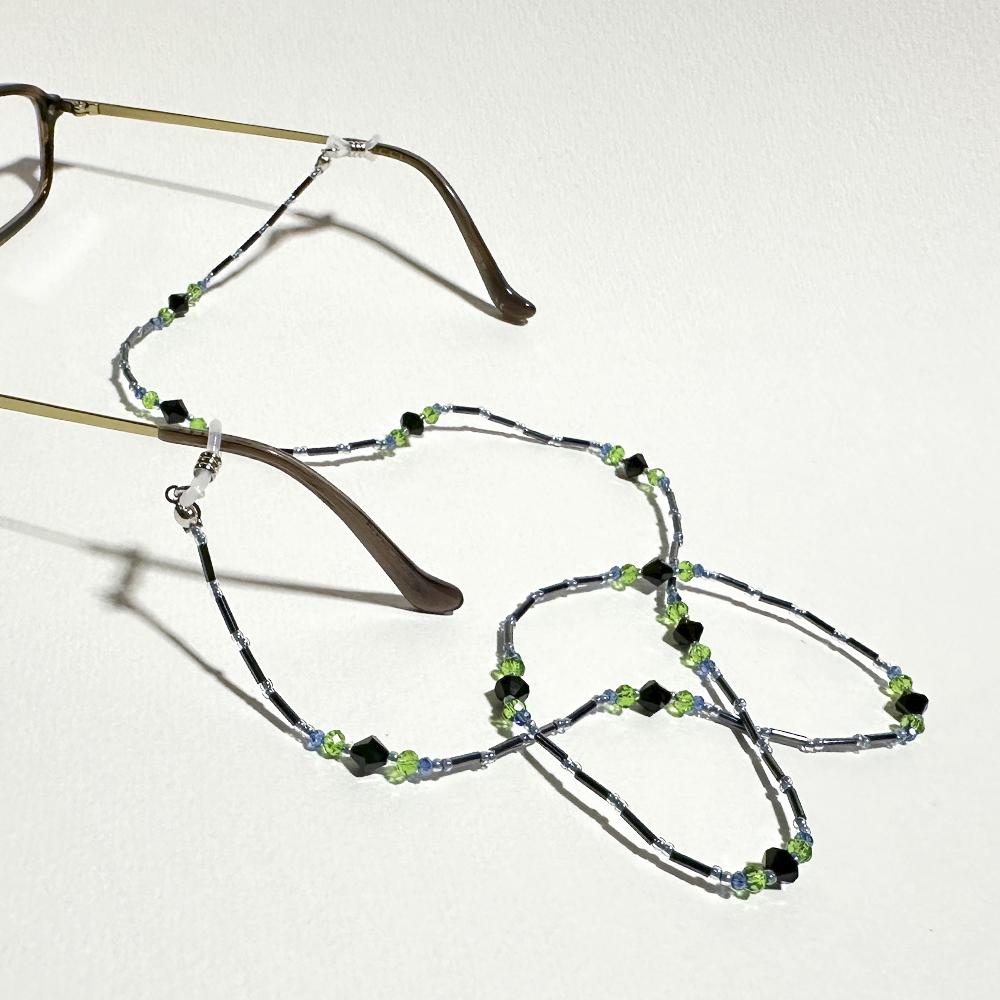 メタリックブラックと寒色カラーの大人眼鏡チェーン　（ビーズアクセサリー／眼鏡ストラップ／サングラスアクセサリー） | 7枚目