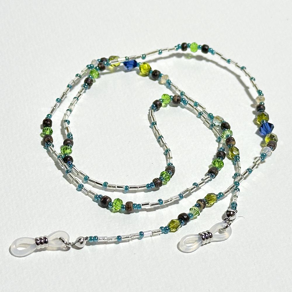 クリア＆緑が爽やかな眼鏡チェーン　（ビーズアクセサリー／眼鏡ストラップ／サングラスアクセサリー）